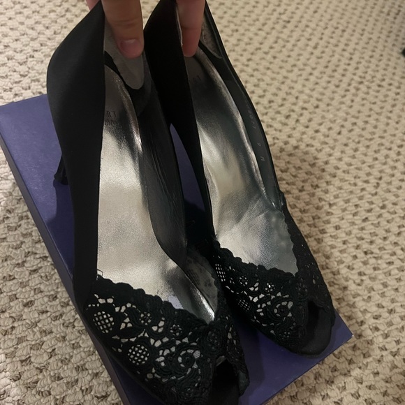 Stuart Weitzman Tweety Heels - Picture 1 of 6